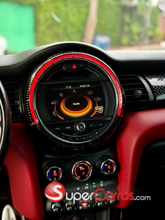 2016 Mini Cooper John Cooper Works — foto 7 / 9
