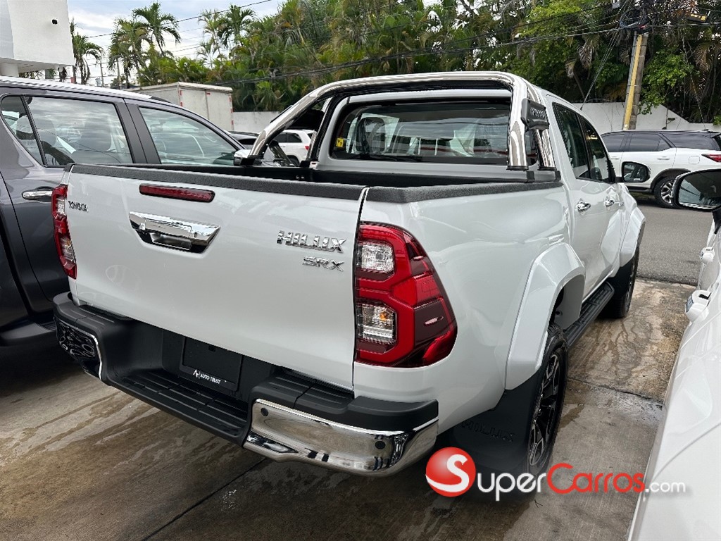 2026 Toyota Hilux WIDE TREAD — foto 6 / 9