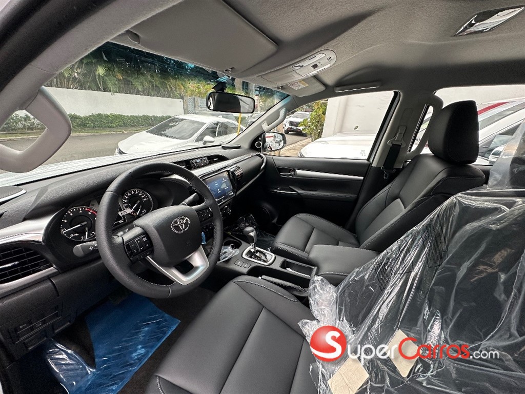2026 Toyota Hilux WIDE TREAD — foto 8 / 9