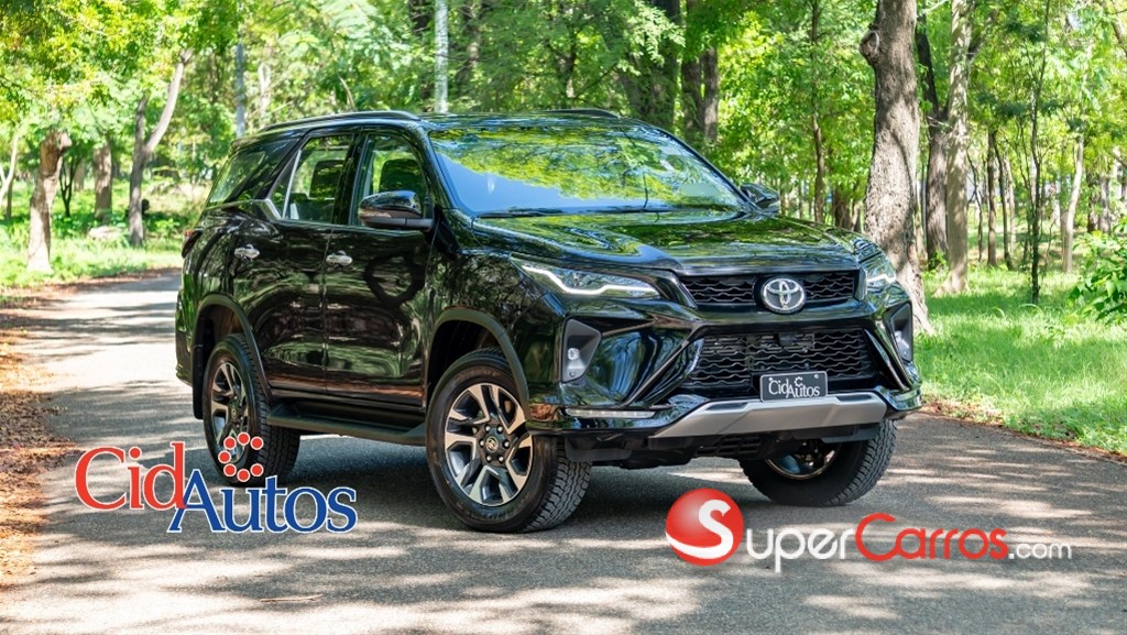 2026 Toyota Fortuner SRV
