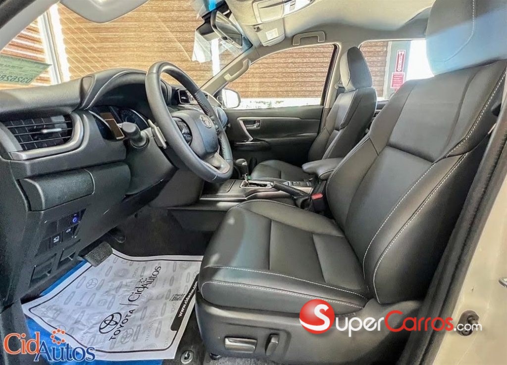 2026 Toyota Fortuner Diamond TSS — foto 3 / 11