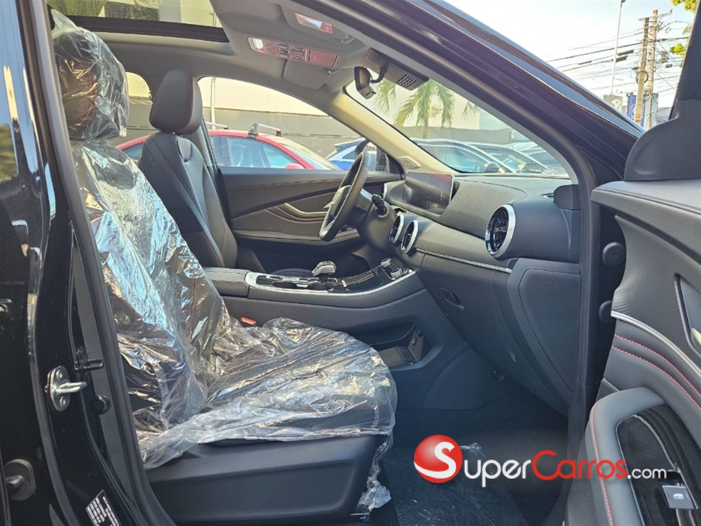 2027 Forthing EVO T5 — foto 9 / 12