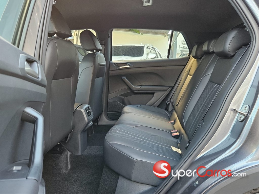 2025 Volkswagen T- Cross — foto 8 / 12