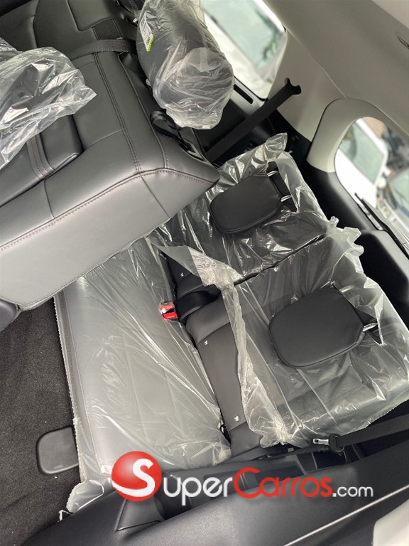 2026 Ford Explorer Active — foto 8 / 12