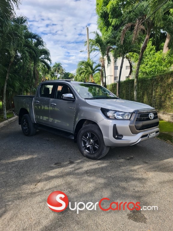 2026 Toyota Hilux 2.4 — foto 2 / 9