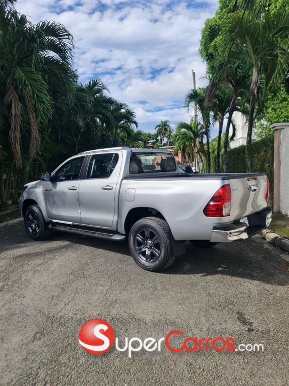 2026 Toyota Hilux 2.4 — foto 3 / 9