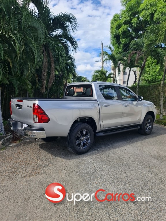2026 Toyota Hilux 2.4 — foto 4 / 9