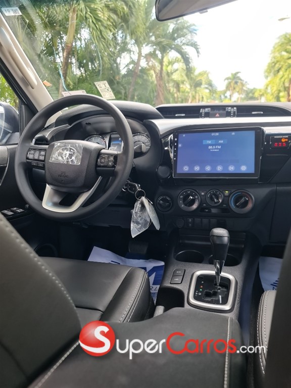 2026 Toyota Hilux 2.4 — foto 8 / 9