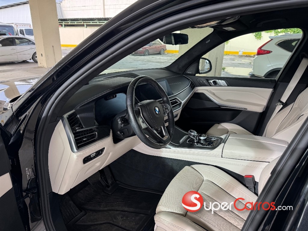 2020 BMW X 7 XDRIVE 40i — foto 7 / 12