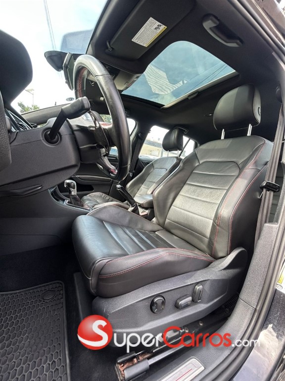 2015 Volkswagen Golf GTI Turbo — foto 9 / 12