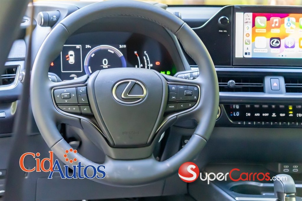 2026 Lexus UX 300 HYBRID — foto 8 / 12