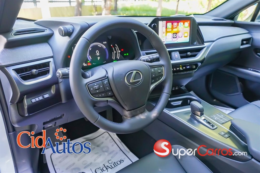 2026 Lexus UX 300 HYBRID — foto 9 / 12