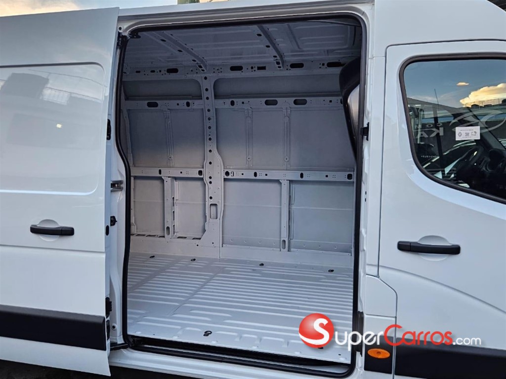 2025 Renault Master Carga — foto 9 / 10