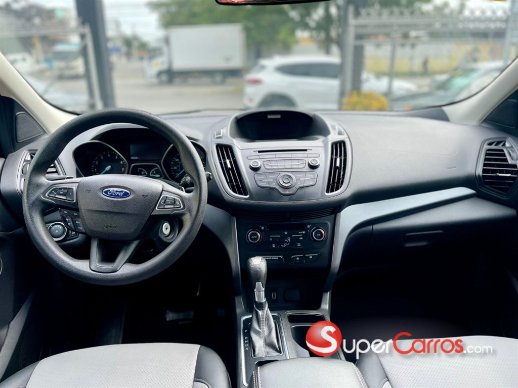 2017 Ford Escape SE — foto 3 / 10