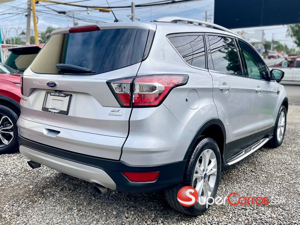2017 Ford Escape SE — foto 5 / 10
