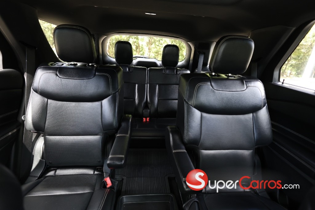 2020 Ford Explorer ST — foto 9 / 12