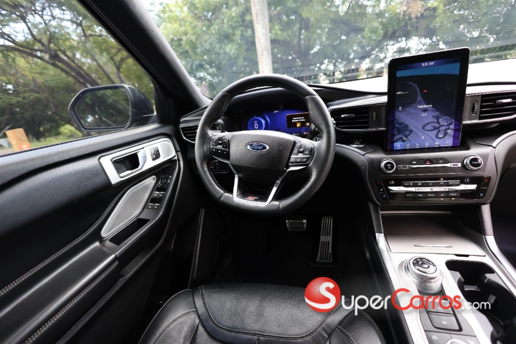 2020 Ford Explorer ST — foto 10 / 12