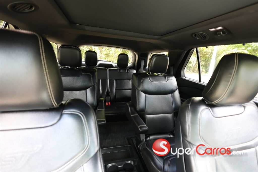 2020 Ford Explorer ST — foto 12 / 12