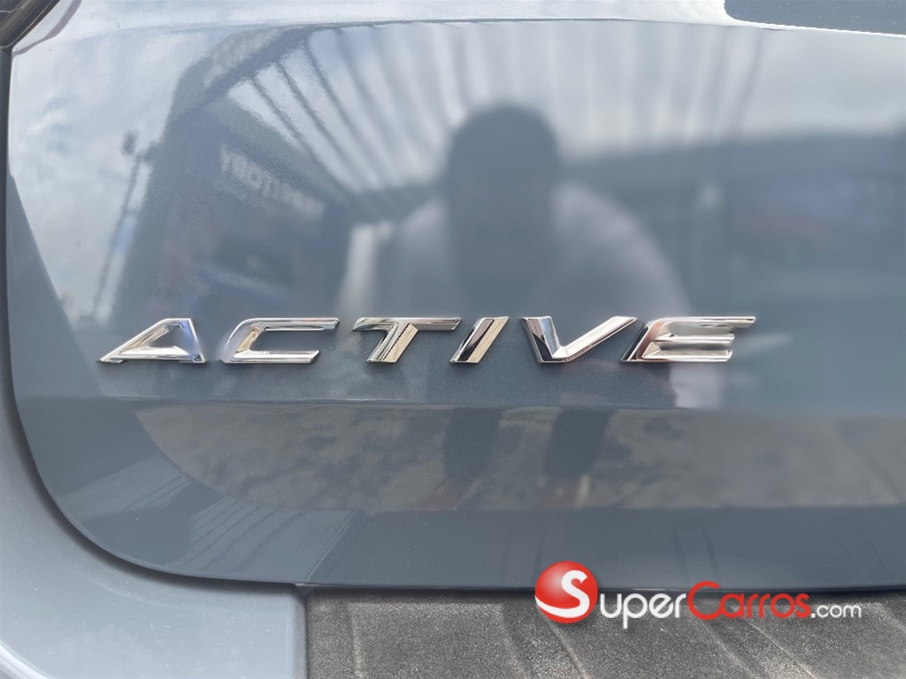 2026 Ford Explorer Active — foto 5 / 9