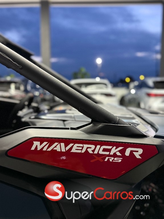 2025 Can Am Maverick R XRS — foto 5 / 8