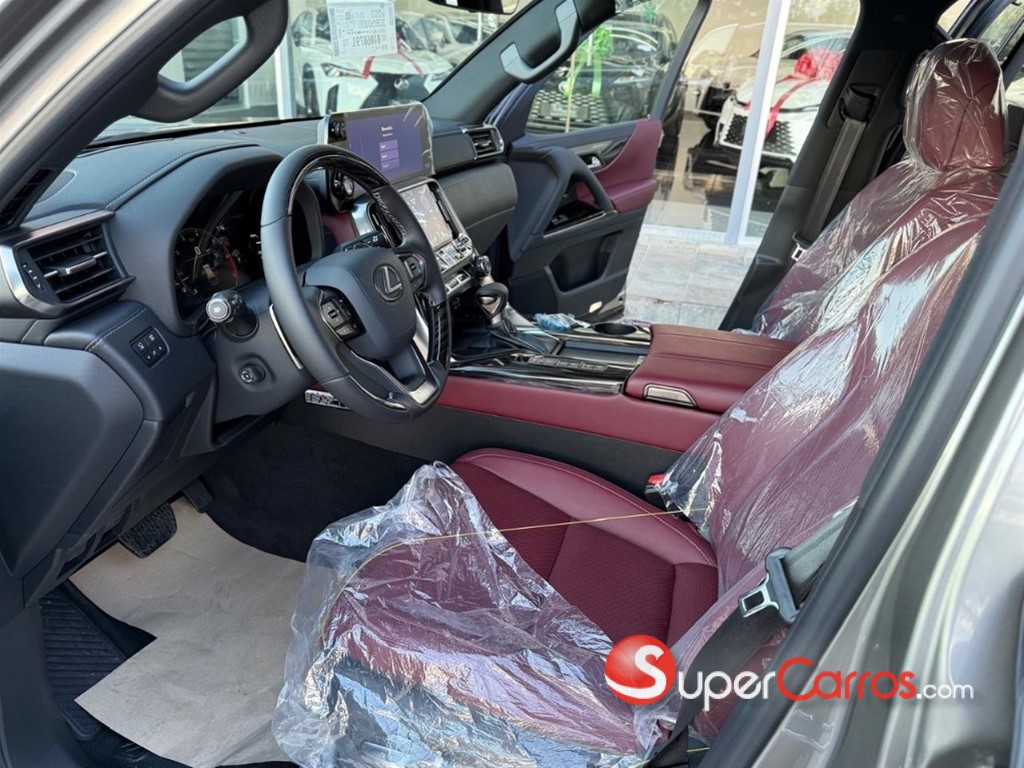 2026 Lexus LX 600 URBAN — foto 6 / 9