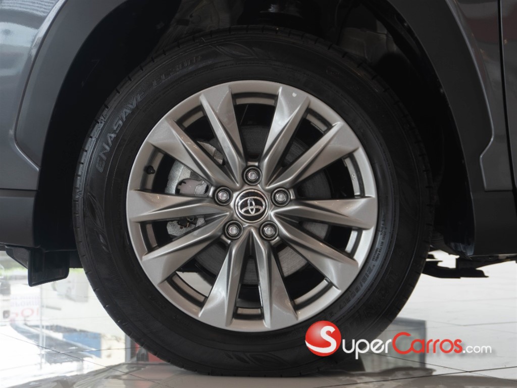 2026 Toyota Corolla Cross Full Hibrid — foto 10 / 12