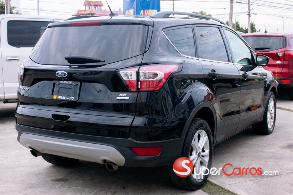 2017 Ford Escape SE Ecoboost — foto 3 / 10