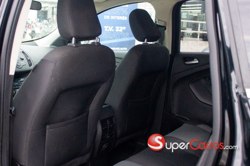 2017 Ford Escape SE Ecoboost — foto 9 / 10