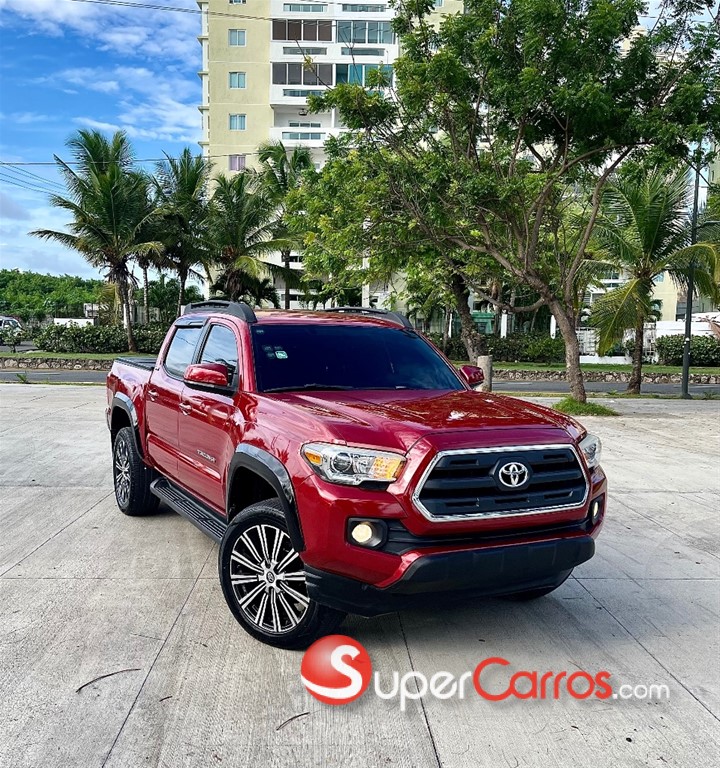 2017 Toyota Tacoma SR5