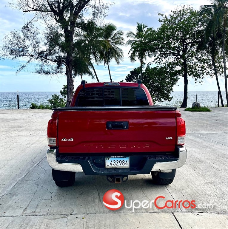 2017 Toyota Tacoma SR5 — foto 4 / 11