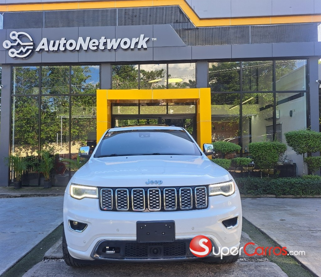 2017 Jeep Grand Cherokee Overland — foto 3 / 12
