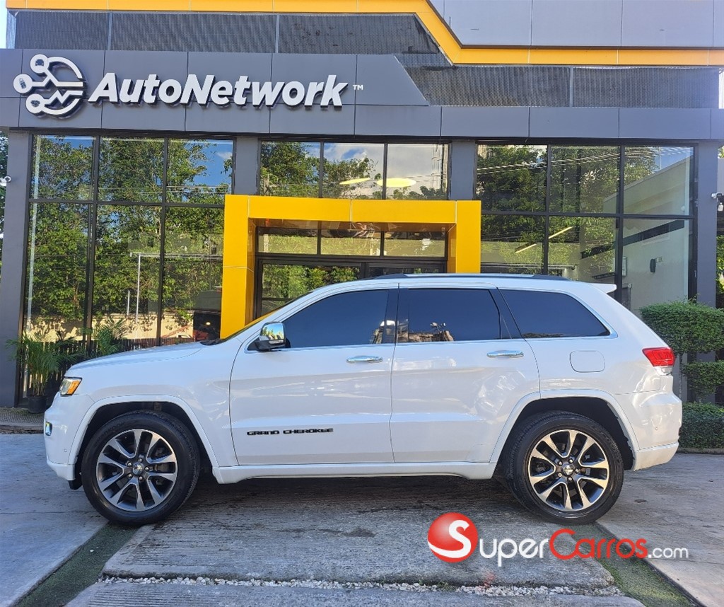 2017 Jeep Grand Cherokee Overland — foto 6 / 12