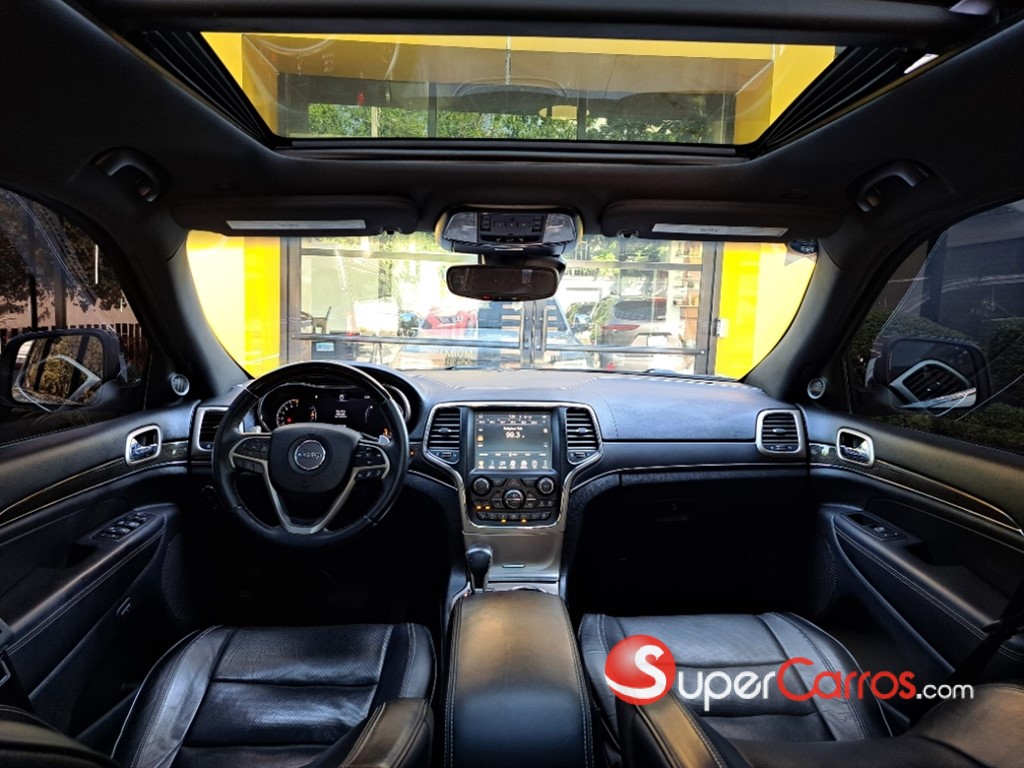 2017 Jeep Grand Cherokee Overland — foto 11 / 12