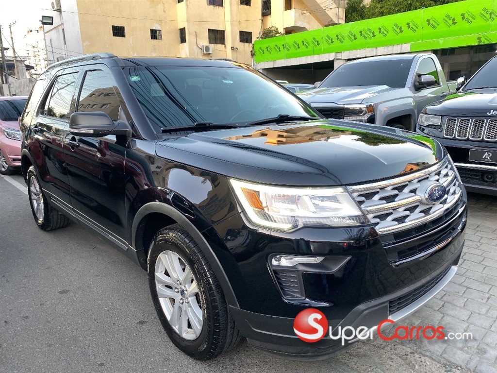 2019 Ford Explorer XLT 4WD — foto 4 / 8