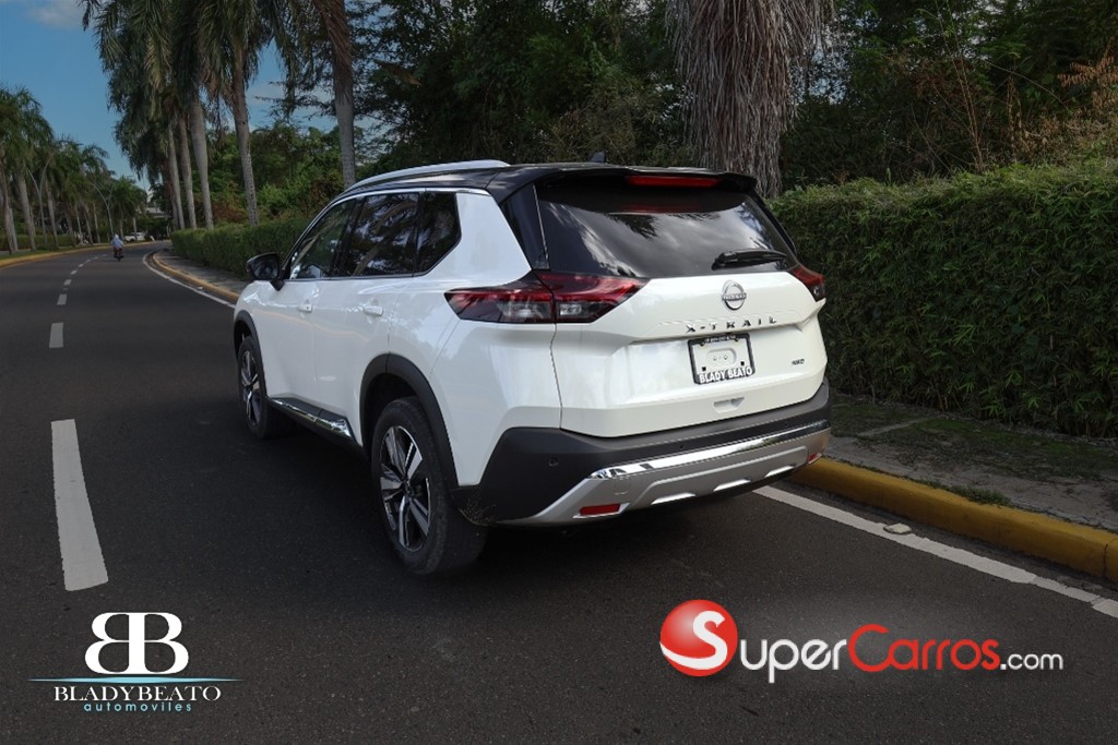 2025 Nissan X-Trail Exclusive — foto 8 / 12