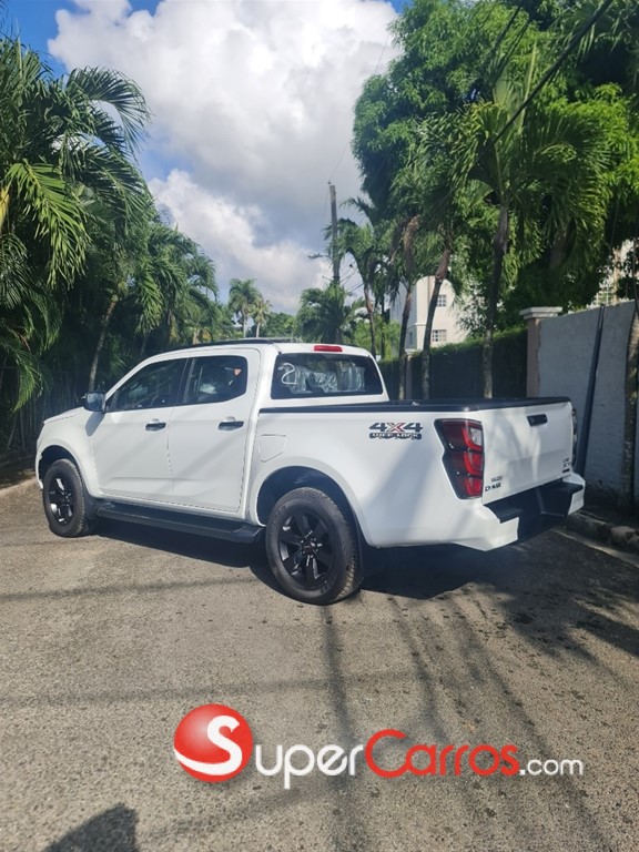 2026 Isuzu DMAX LSE — foto 3 / 9