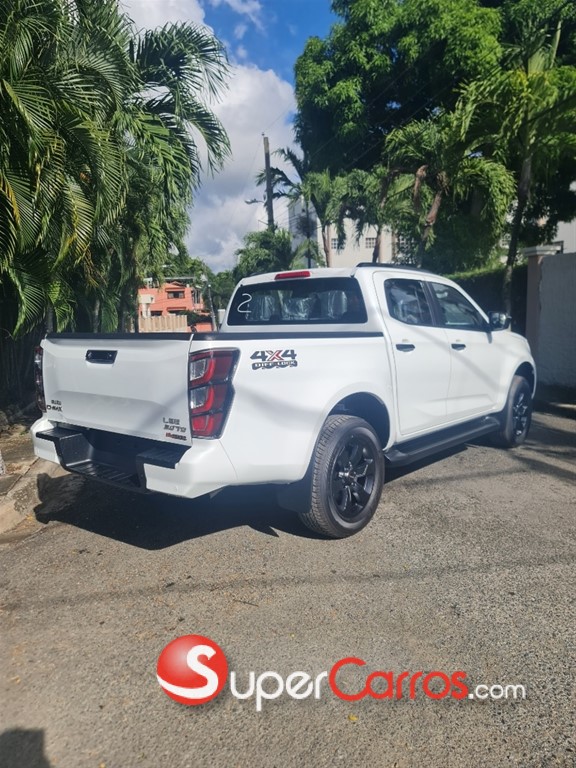 2026 Isuzu DMAX LSE — foto 4 / 9