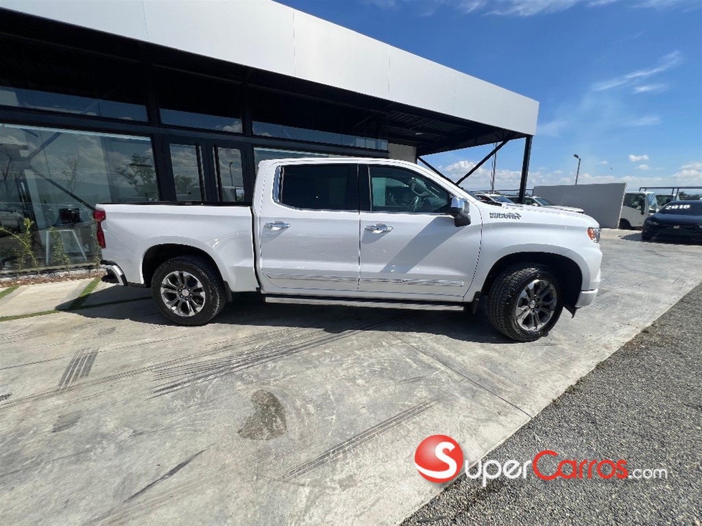 2026 Chevrolet Silverado High Country Duramax — foto 2 / 10