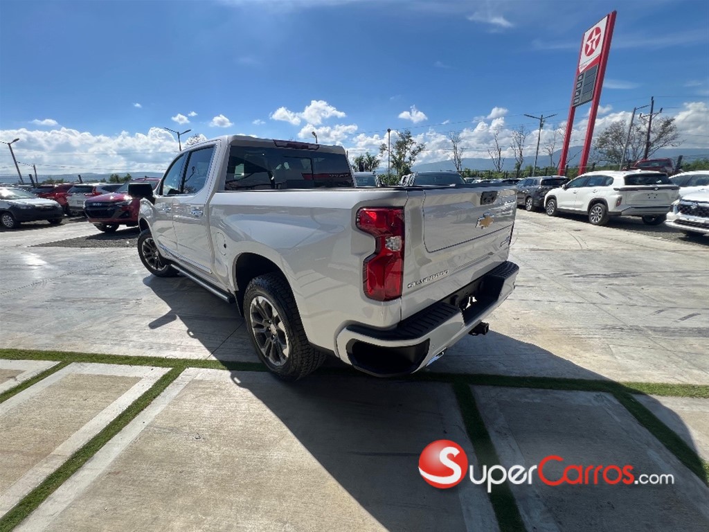 2026 Chevrolet Silverado High Country Duramax — foto 5 / 10