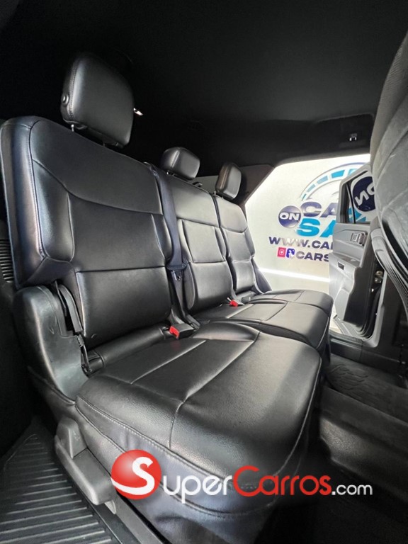 2020 Ford Explorer Police — foto 8 / 9