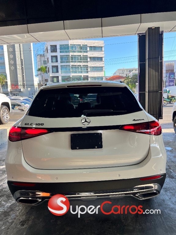 2026 Mercedes-Benz Clase GLC 300 AMG — foto 4 / 9