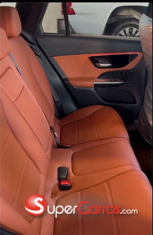 2026 Mercedes-Benz Clase GLC 300 AMG — foto 6 / 9