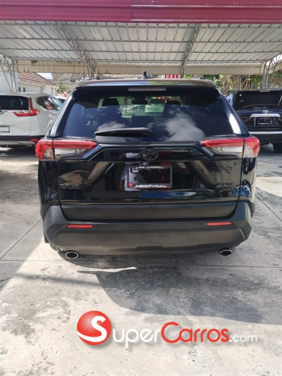 2019 Toyota RAV4 XLE — foto 4 / 9