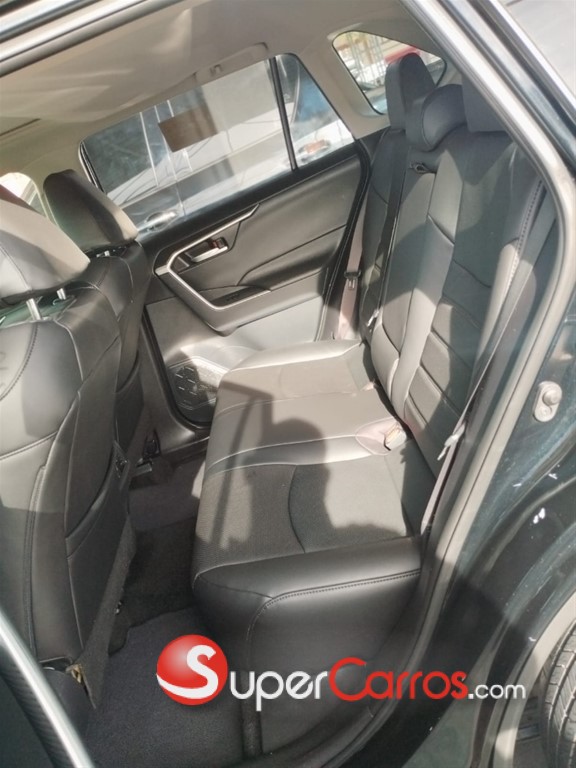 2019 Toyota RAV4 XLE — foto 7 / 9