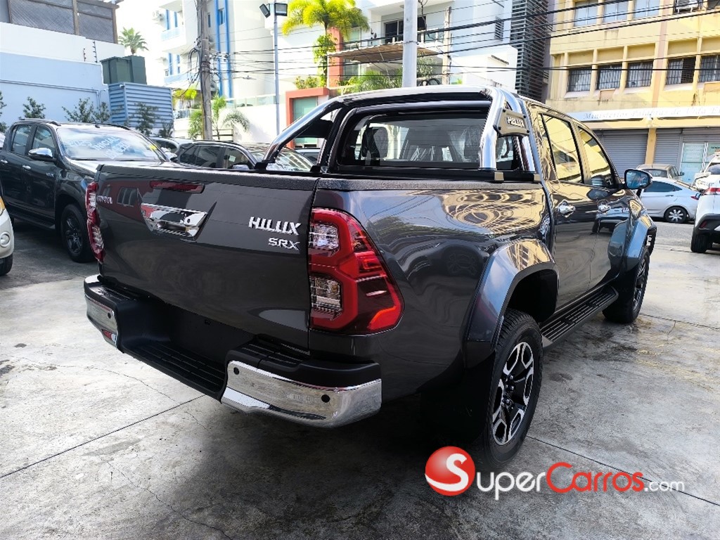 2026 Toyota Hilux WIDE TREAD — foto 4 / 7