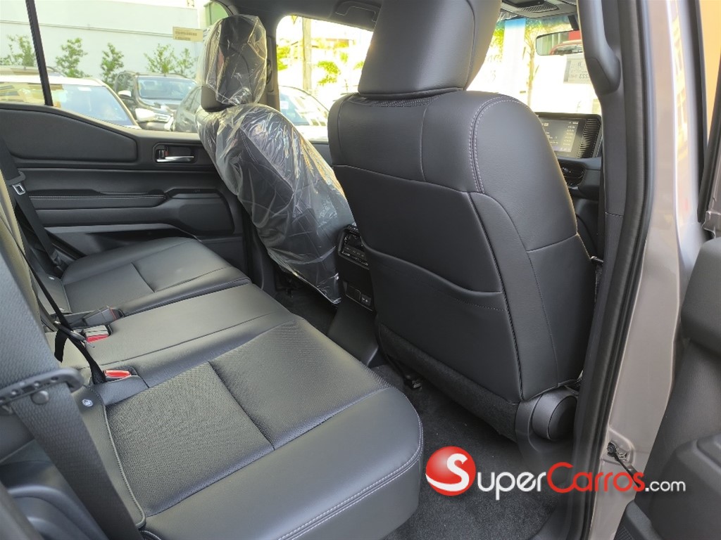 2026 Toyota Land Cruiser Prado All Rounder 03 — foto 9 / 10