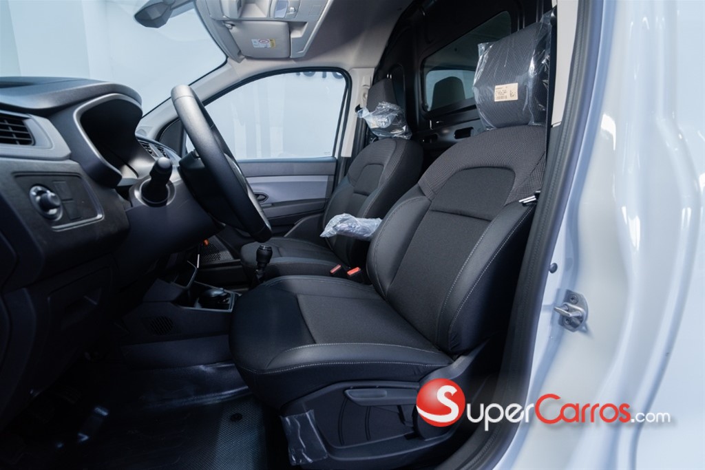 2025 Renault Express van de pasajeros — foto 6 / 12