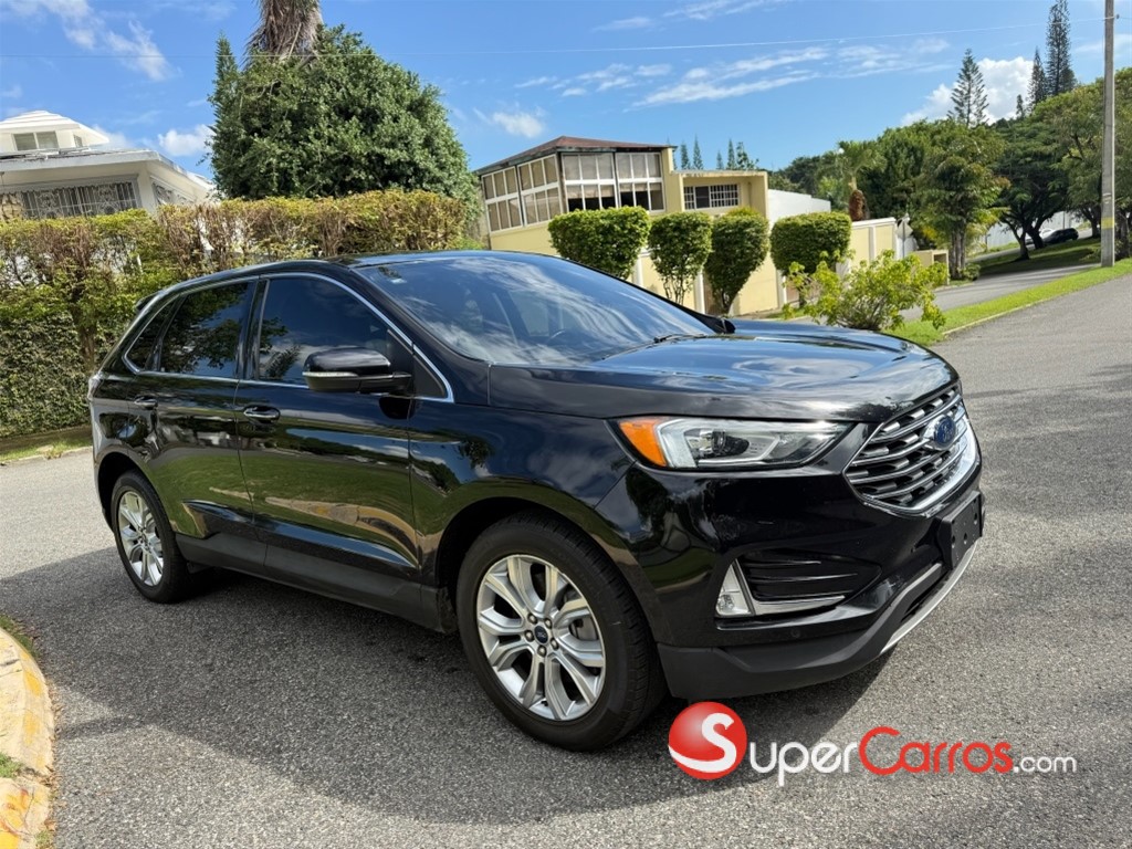 2021 Ford EDGE Titanium — foto 2 / 9