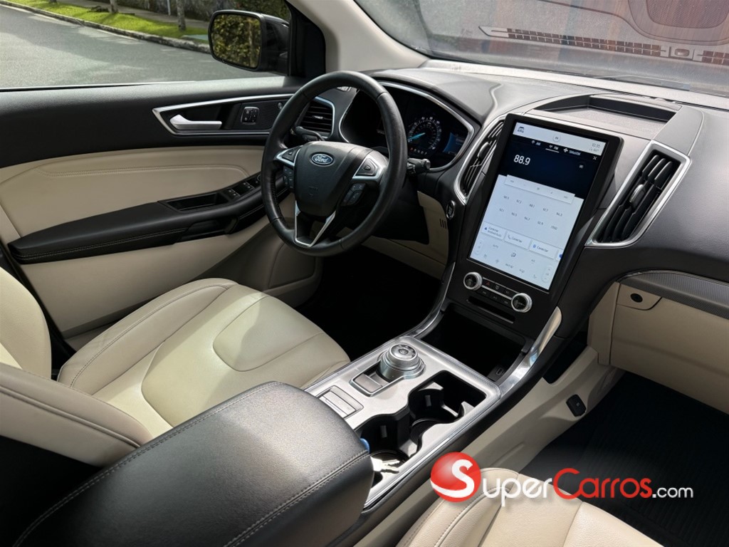 2021 Ford EDGE Titanium — foto 8 / 9