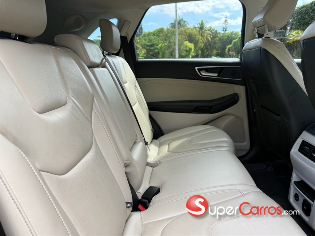 2021 Ford EDGE Titanium — foto 9 / 9